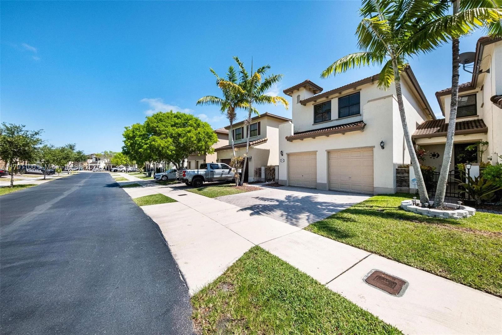 Real estate property located at 8904 229th St, Miami-dade, Trellis At Bayshore, Cutler Bay, FL