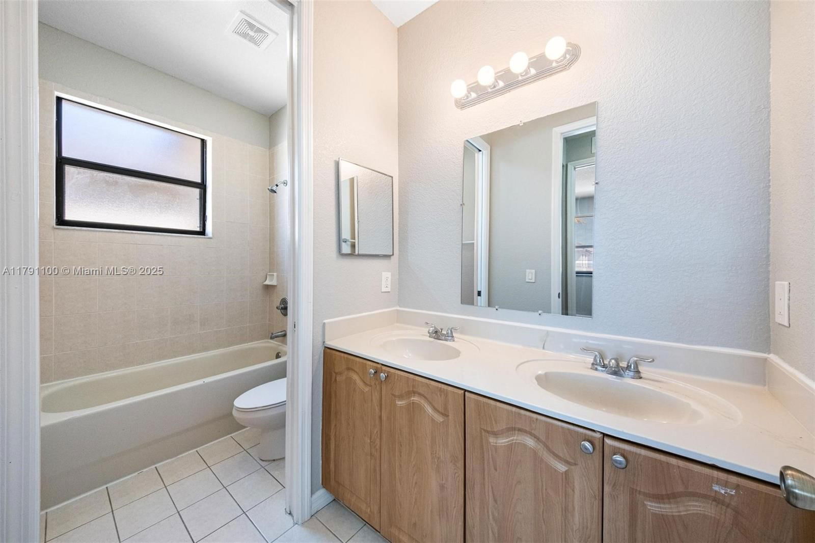 Real estate property located at 8904 229th St, Miami-dade, Trellis At Bayshore, Cutler Bay, FL