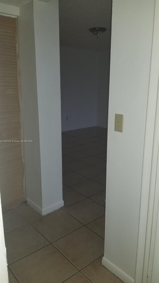 Real estate property located at 8240 210th St #313, Miami-dade, Saga Bay Gardens Condo, Cutler Bay, FL