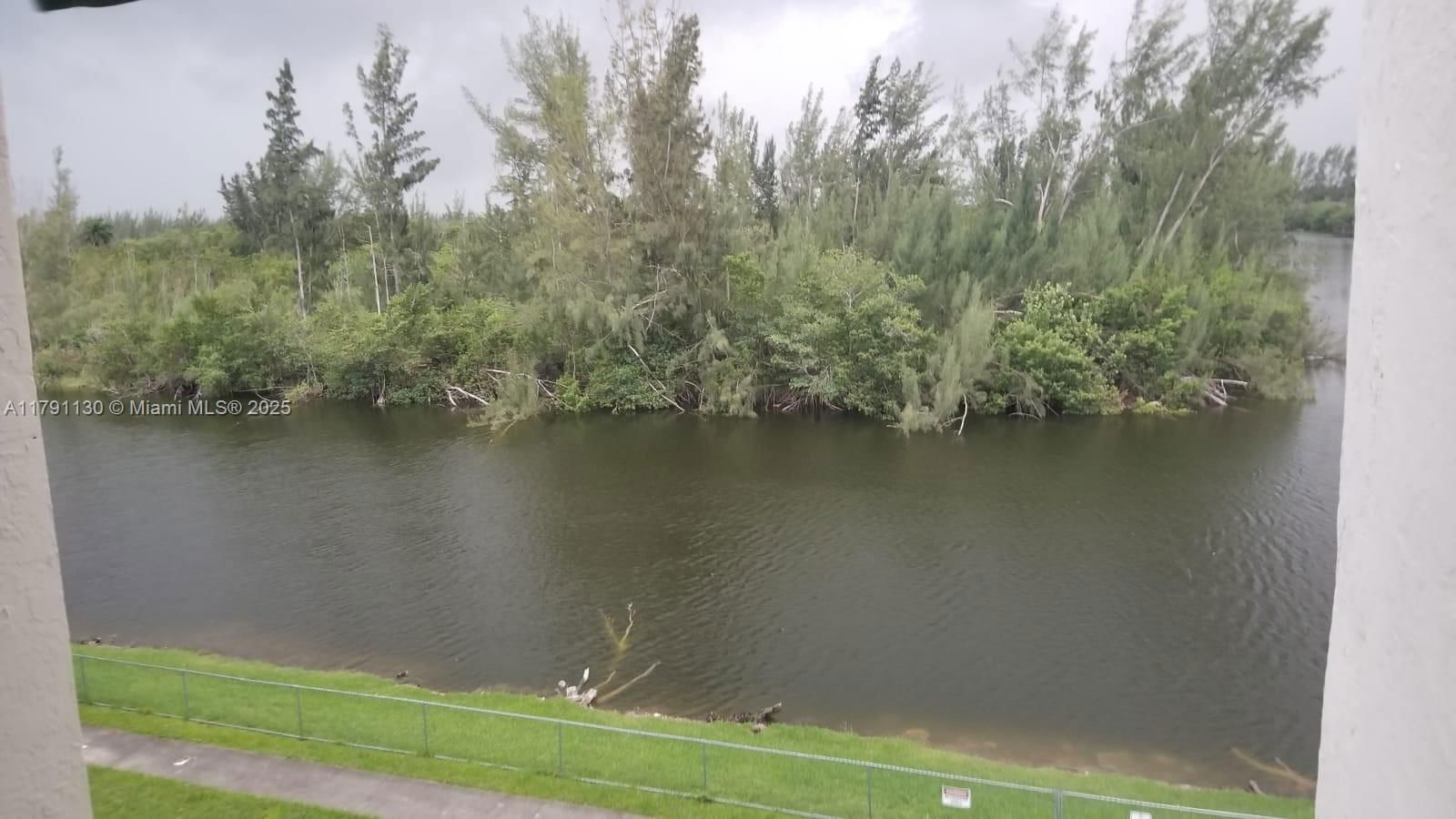 Real estate property located at 8240 210th St #313, Miami-dade, Saga Bay Gardens Condo, Cutler Bay, FL