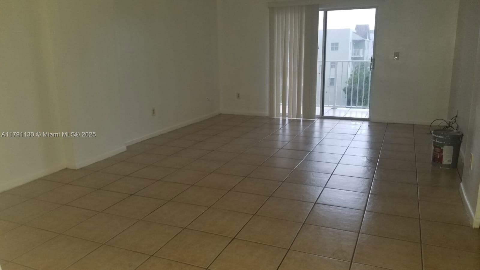Real estate property located at 8240 210th St #313, Miami-dade, Saga Bay Gardens Condo, Cutler Bay, FL