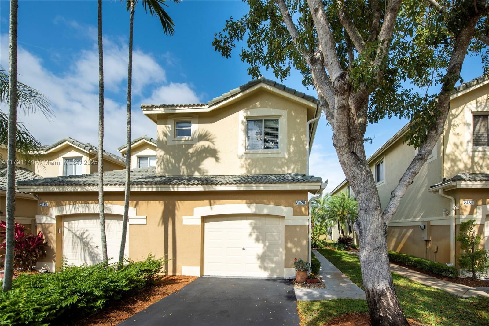 Real estate property located at 2475 Cordoba Bnd, Broward, Sector 1 Boundary Plat, Weston, FL