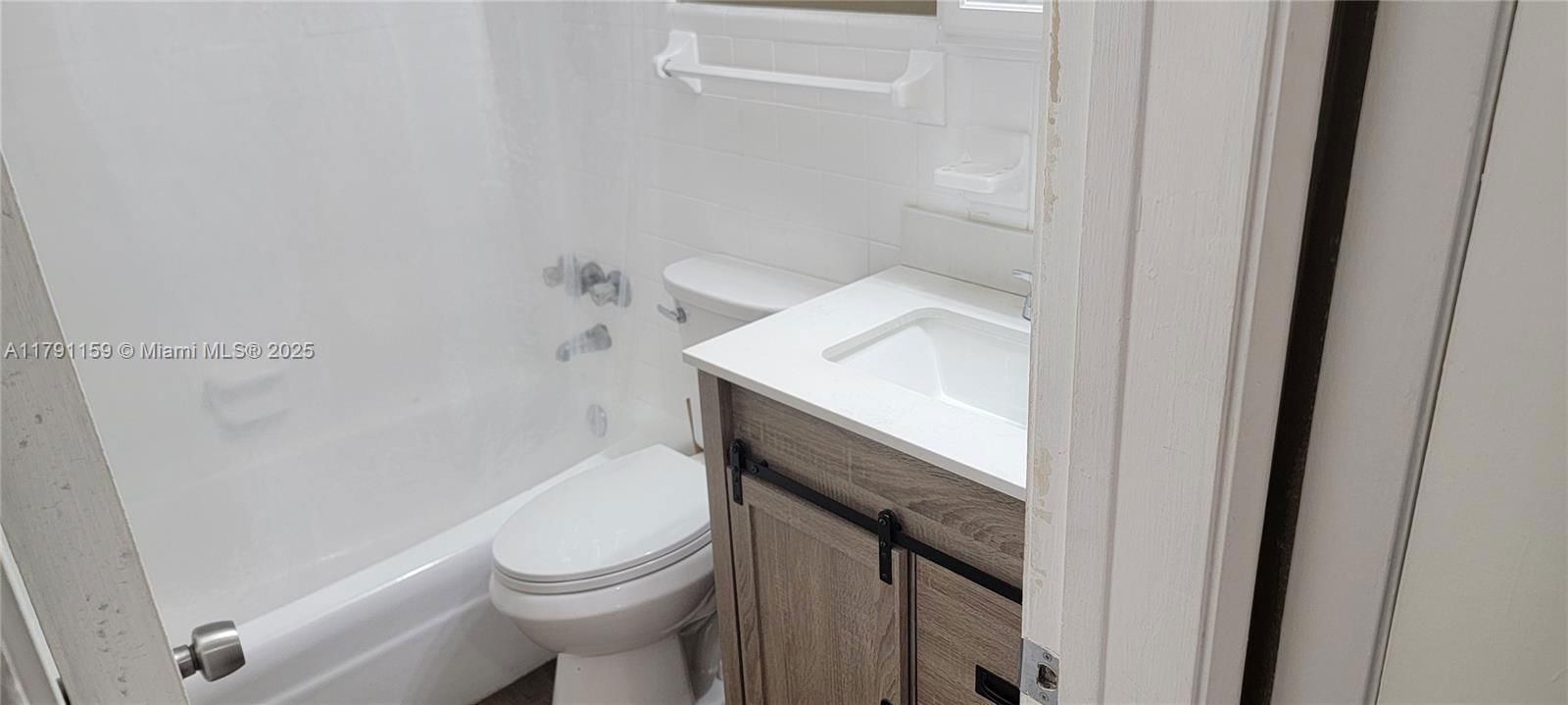 Real estate property located at 5010 93rd Ave, Broward, Cooper Colony Estates, Cooper City, FL