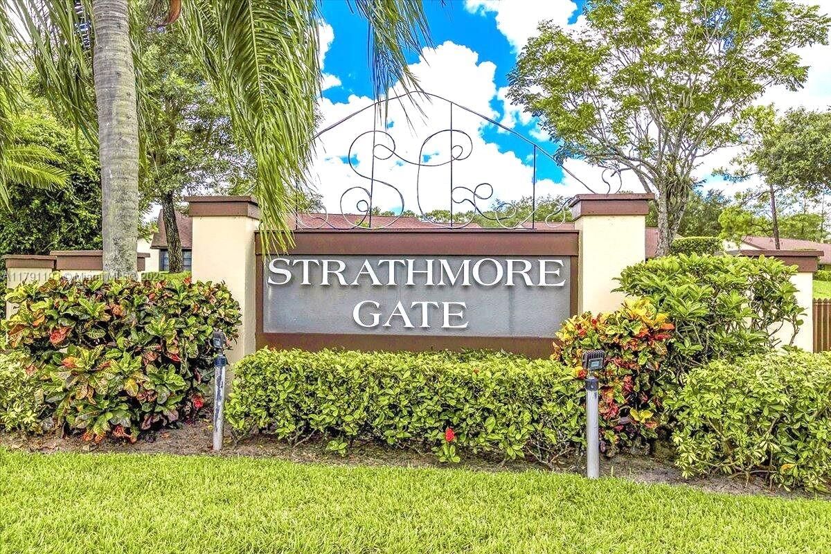 Real estate property located at 120 Roselle Ct, Palm Beach, Strathmore Gate I Unit Tw, Royal Palm Beach, FL