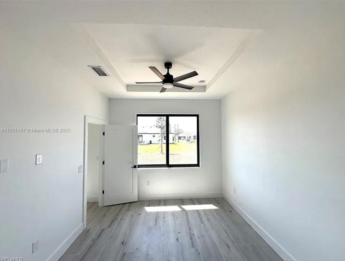 Real estate property located at 313 Radium Avenue, Lee, Lehigh Acres, Lehigh Acres, FL