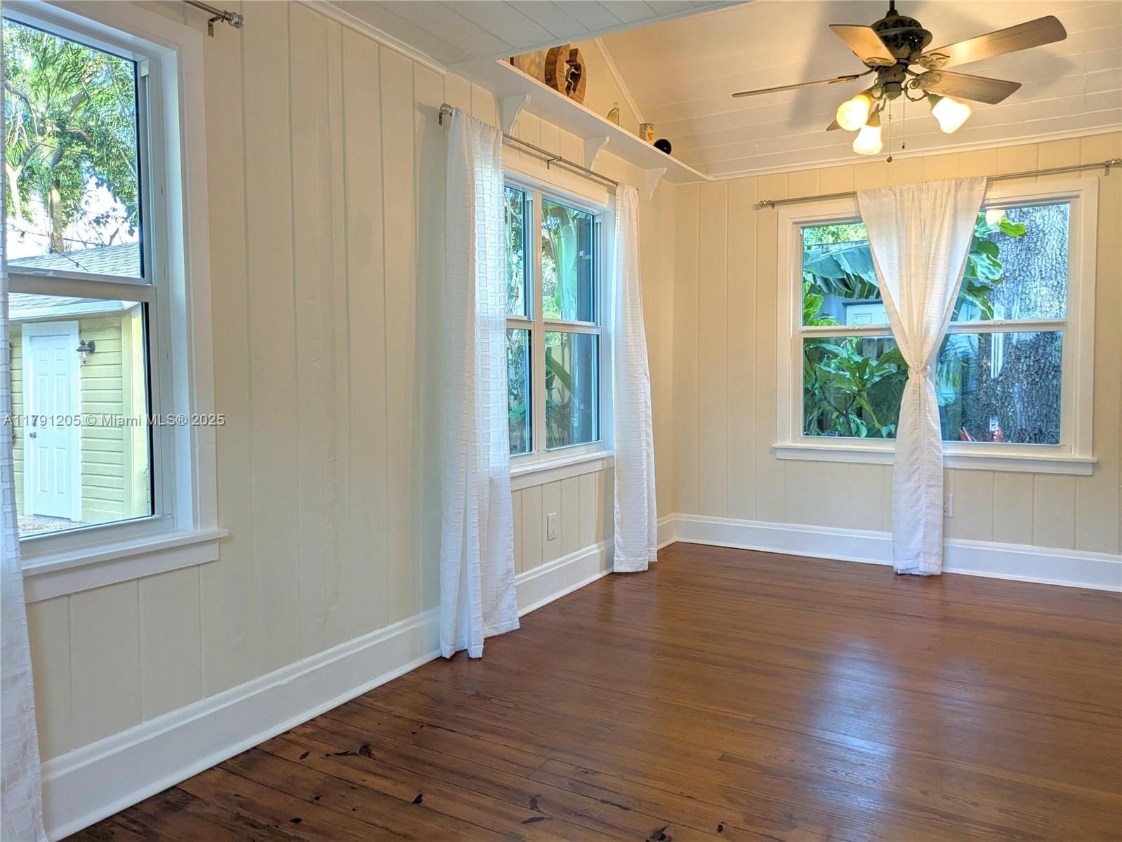 Real estate property located at 550 13th Ave, Broward, Riverside Add Amen Plat, Fort Lauderdale, FL