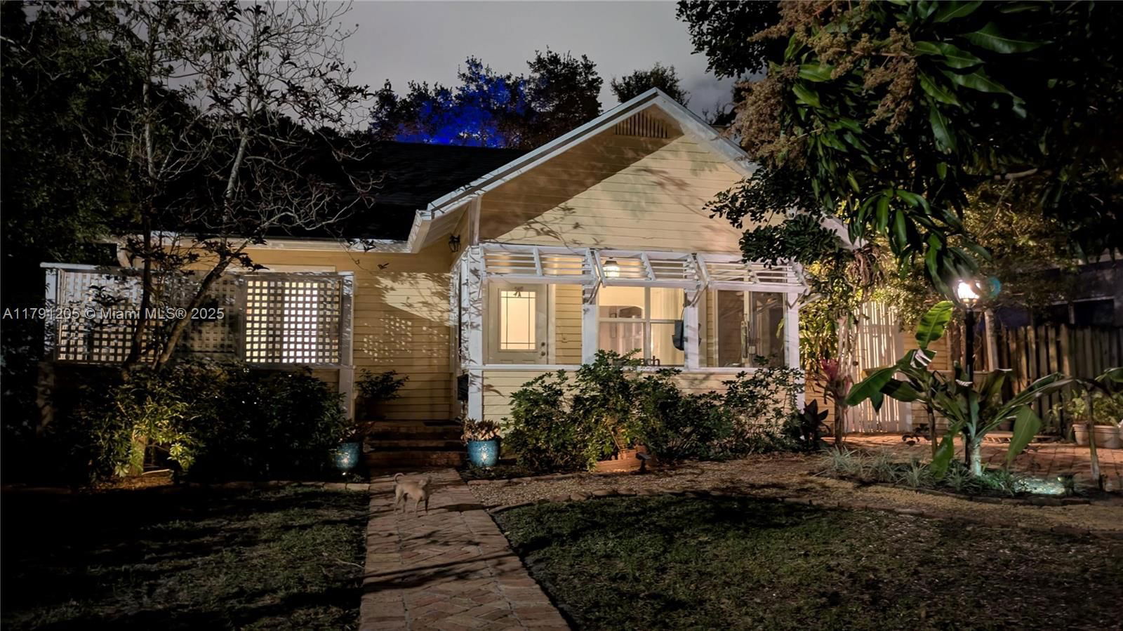 Real estate property located at 550 13th Ave, Broward, Riverside Add Amen Plat, Fort Lauderdale, FL