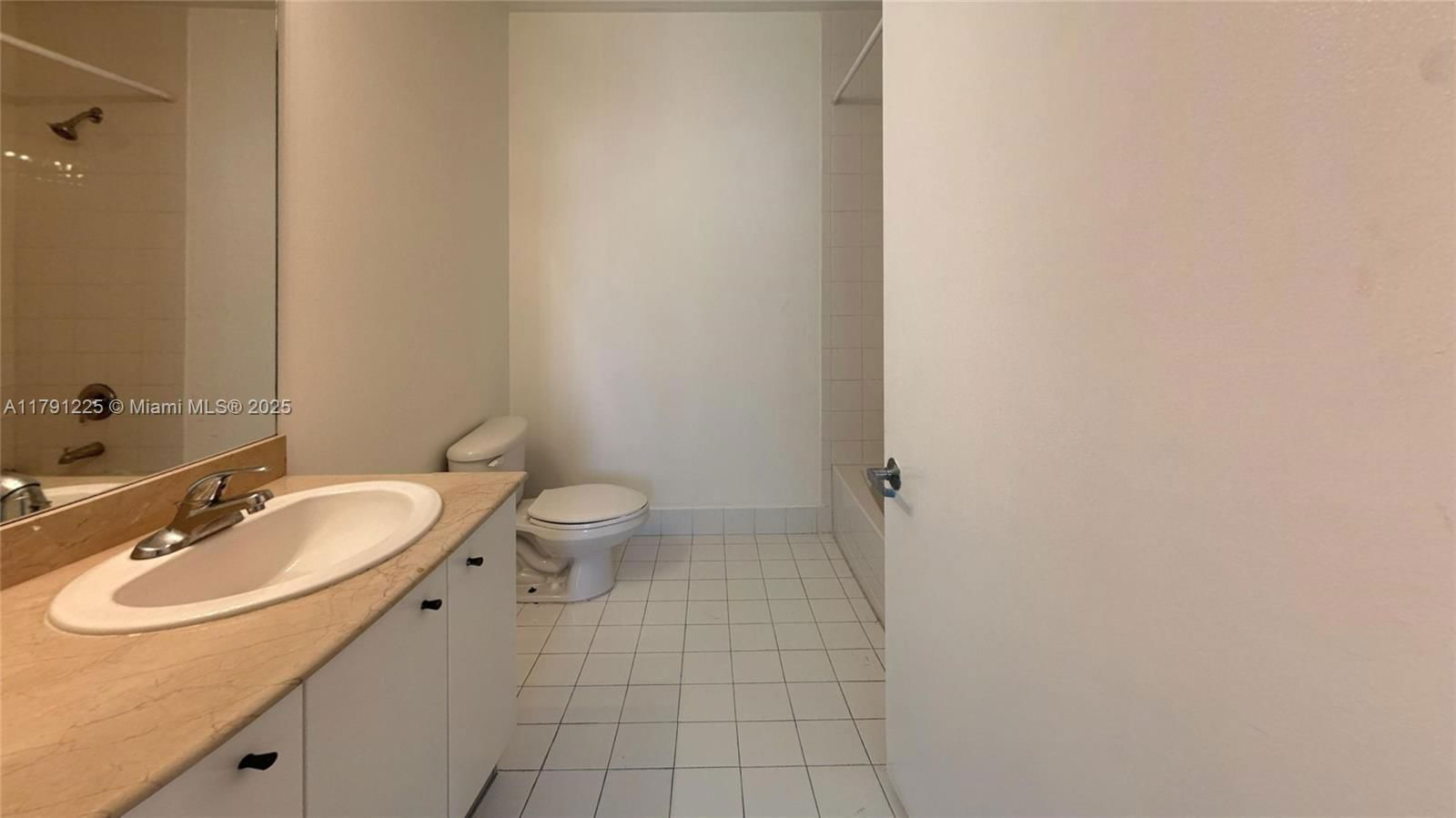 Real estate property located at 5970 Indian Creek Dr #302, Miami-dade, Nautica Condo, Miami Beach, FL