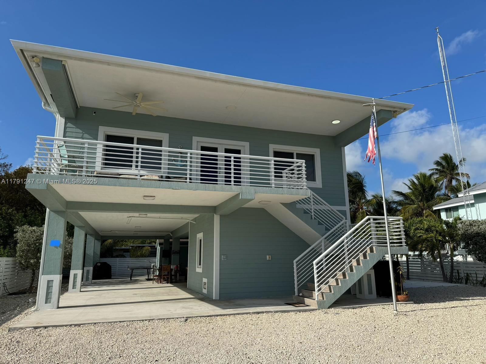 Real estate property located at 16 Channel Dr, Monroe, Key Largo Beach, Key Largo, FL