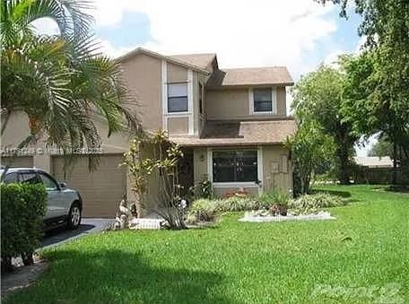 Real estate property located at 256 Lakeside Cir, Broward, New River Estates Section, Sunrise, FL