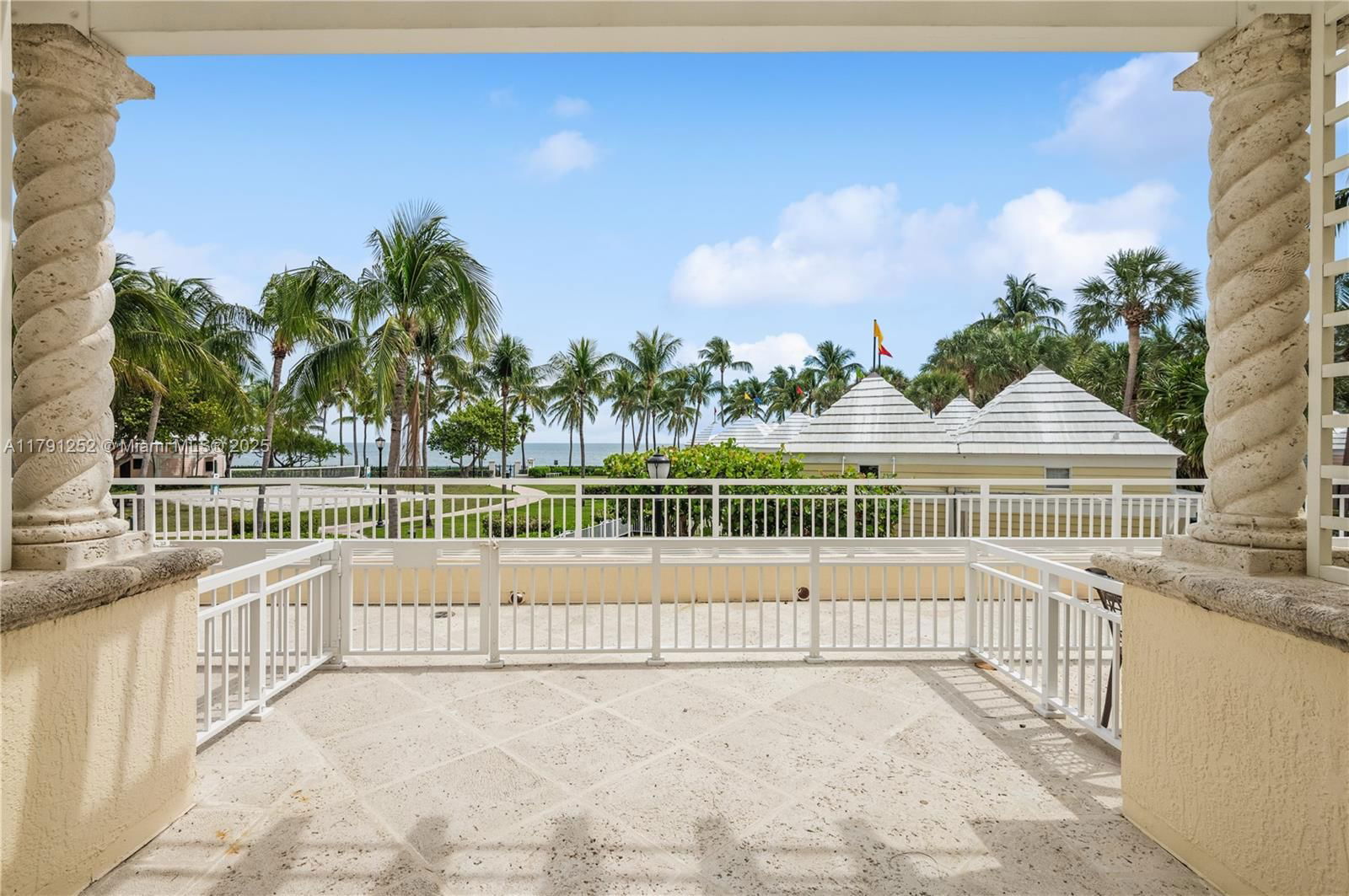 Real estate property located at 791 Crandon Blvd. C.854, Miami-dade, Ocean Tower Ii Cabana, Key Biscayne, FL