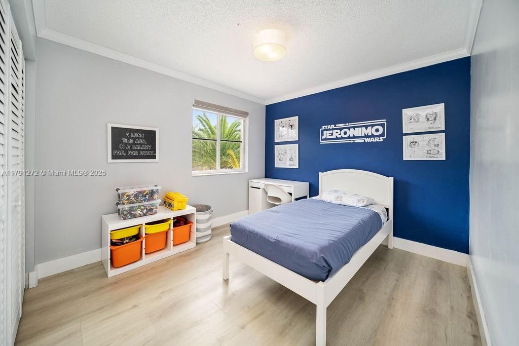 Real estate property located at 721 Tanglewood Cir, Broward, Sector 3 - Parcels H I J, Weston, FL