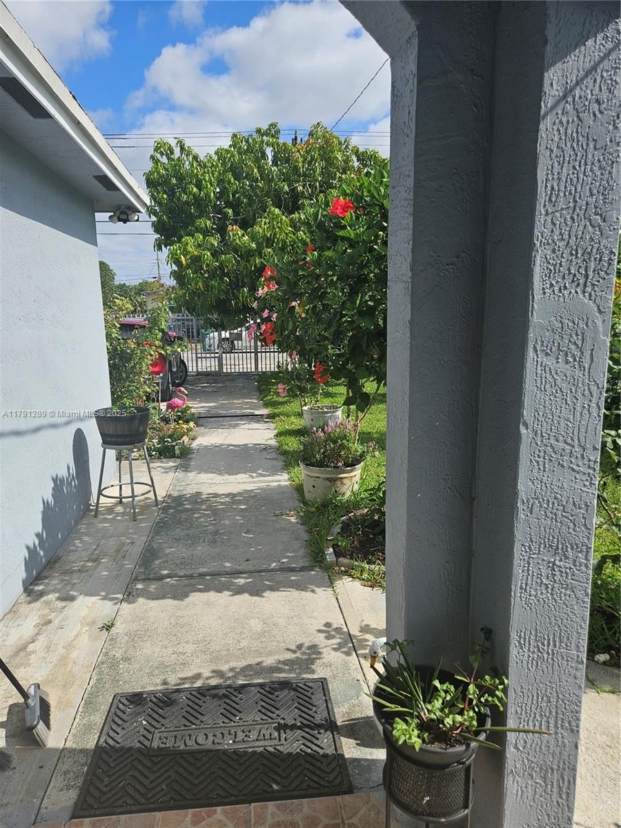 Real estate property located at 3028 95th St, Miami-dade, The Tropics Amd, Miami, FL