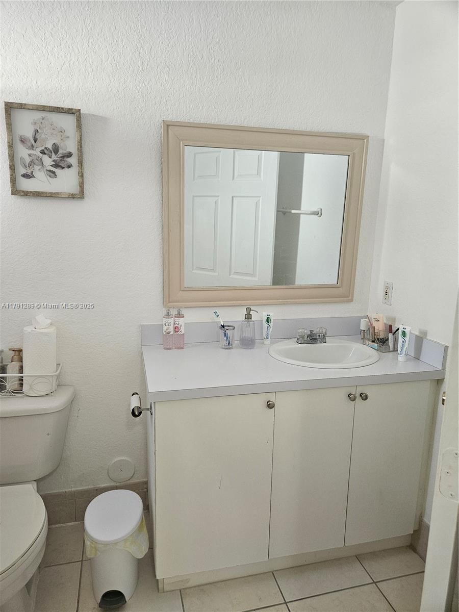 Real estate property located at 3028 95th St, Miami-dade, The Tropics Amd, Miami, FL