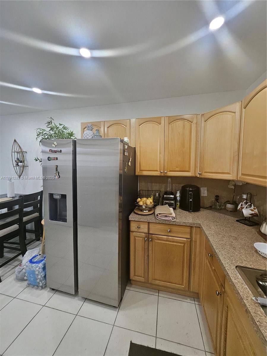 Real estate property located at 3028 95th St, Miami-dade, The Tropics Amd, Miami, FL