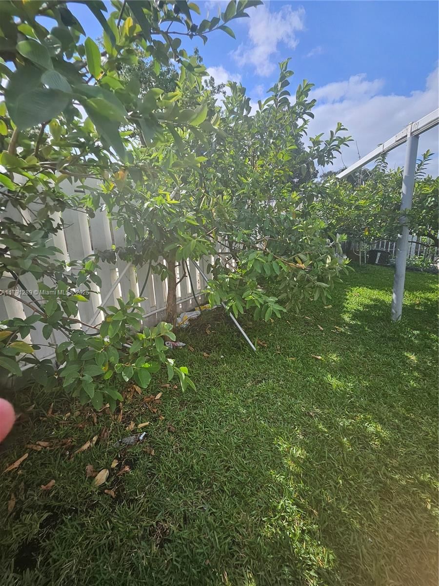 Real estate property located at 3028 95th St, Miami-dade, The Tropics Amd, Miami, FL