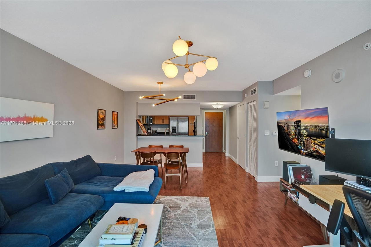 Real estate property located at 31 5th St #1505, Miami-dade, Brickell On The River N T, Miami, FL