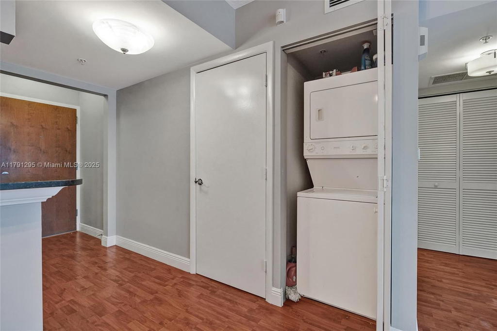 Real estate property located at 31 5th St #1505, Miami-dade, Brickell On The River N T, Miami, FL
