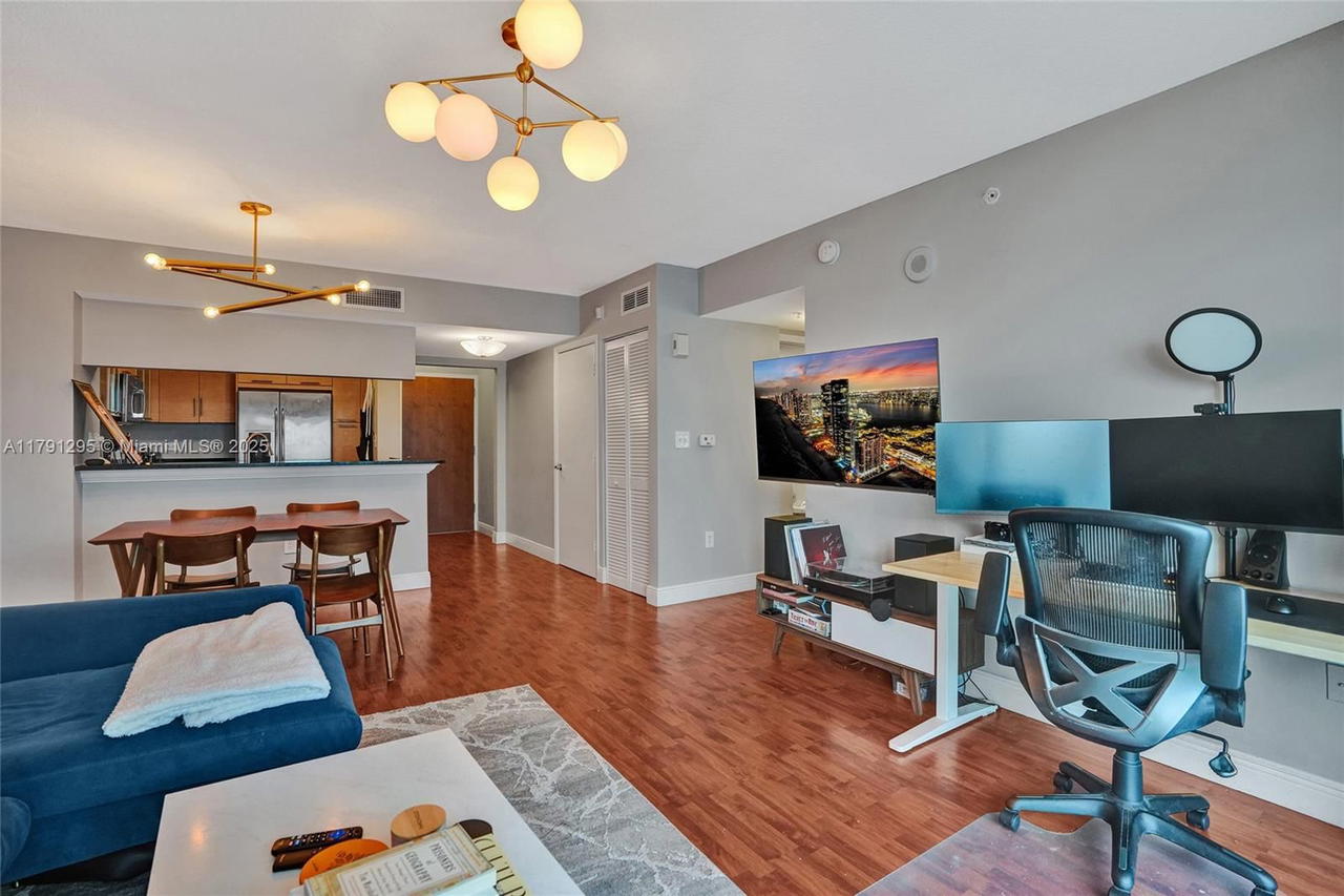Real estate property located at 31 5th St #1505, Miami-dade, Brickell On The River N T, Miami, FL