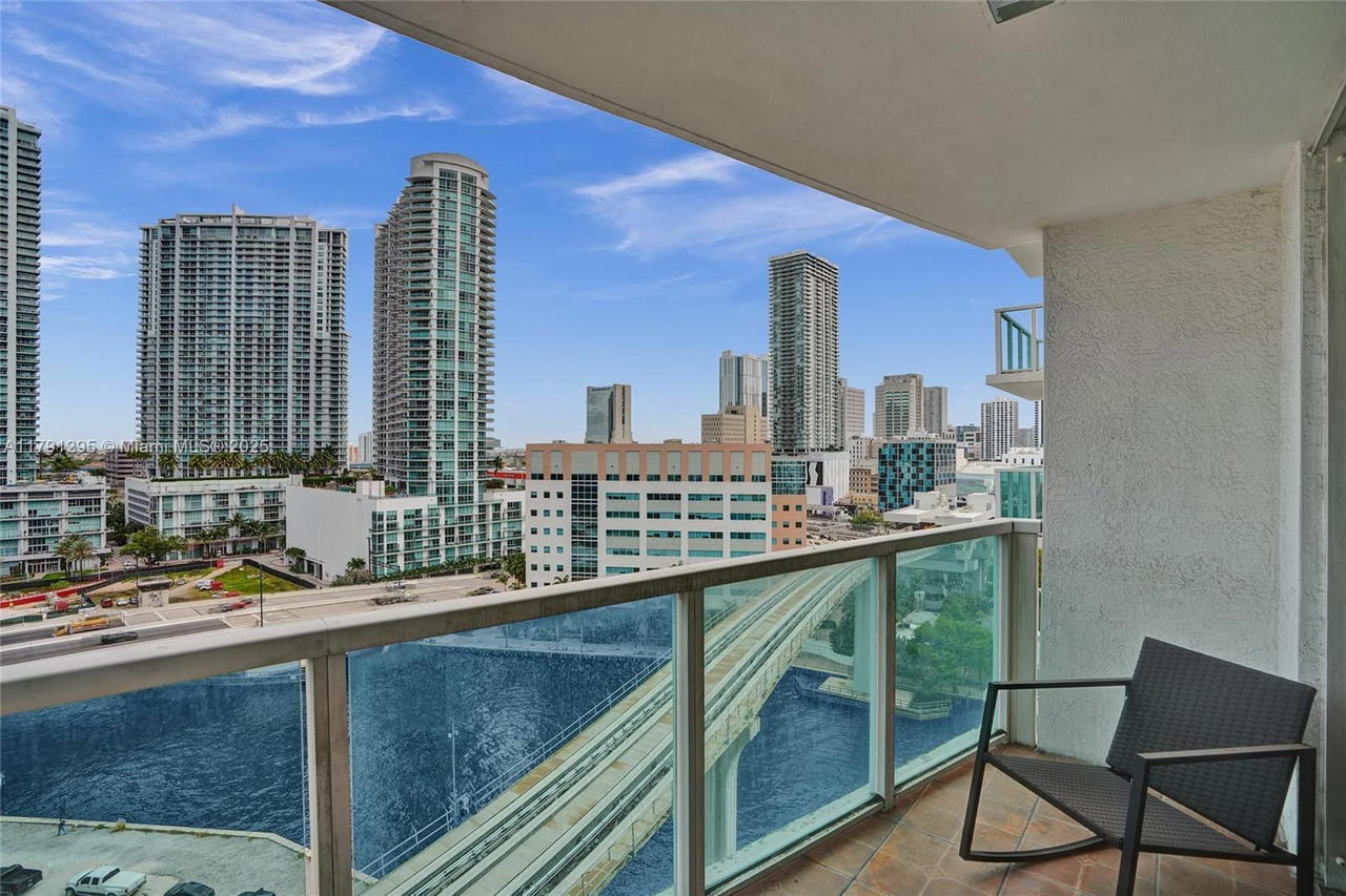 Real estate property located at 31 5th St #1505, Miami-dade, Brickell On The River N T, Miami, FL
