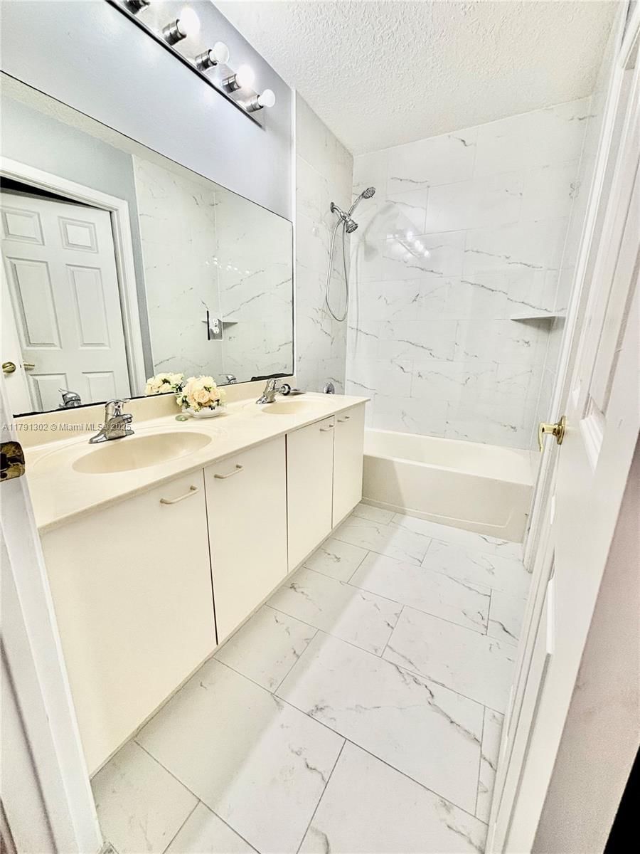 Real estate property located at 2535 Sawyer Terr, Palm Beach, Olympia 2, Wellington, FL