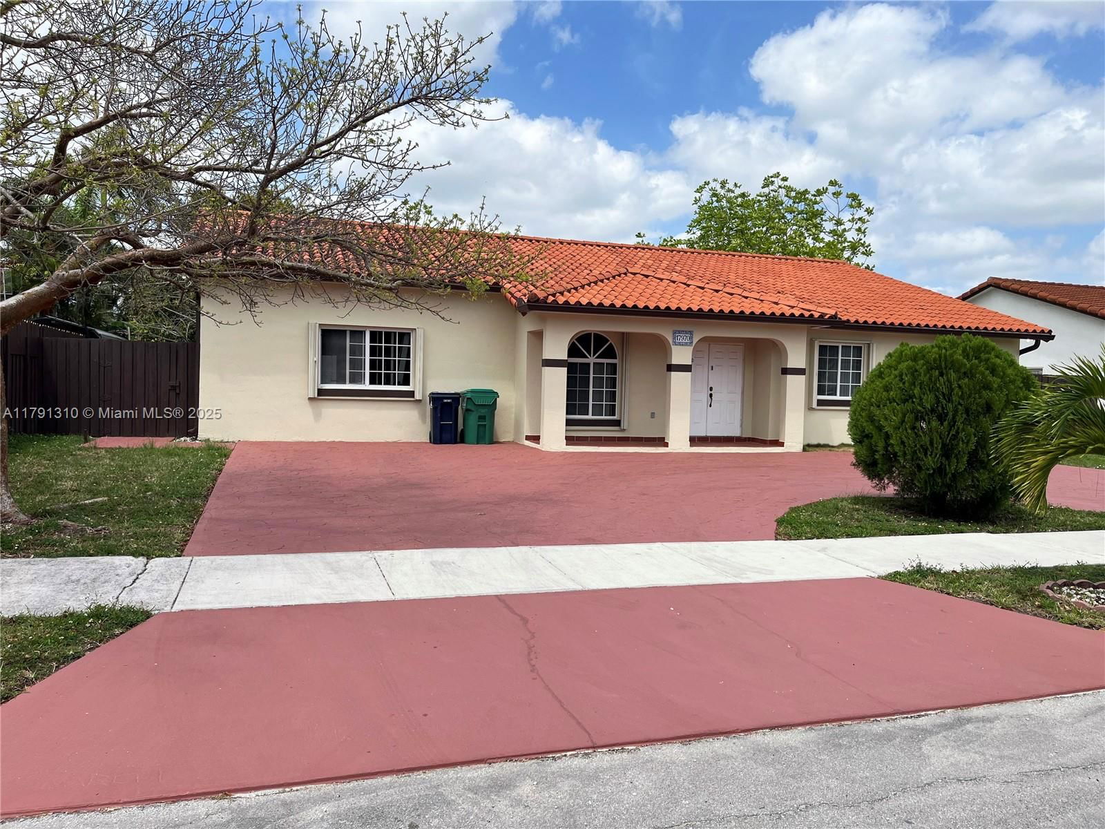 Real estate property located at 17970 152nd Ave, Miami-dade, Majestic Estates, Miami, FL
