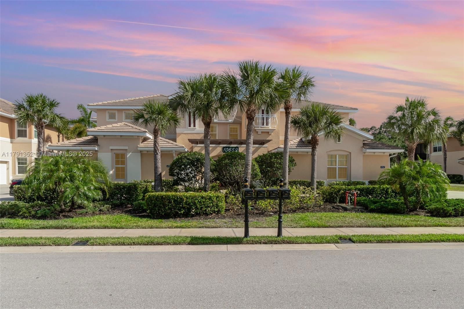 Real estate property located at 10659 Pelican Preserve Blvd #102-B, Lee, Pelican Preserve, Fort Myers, FL