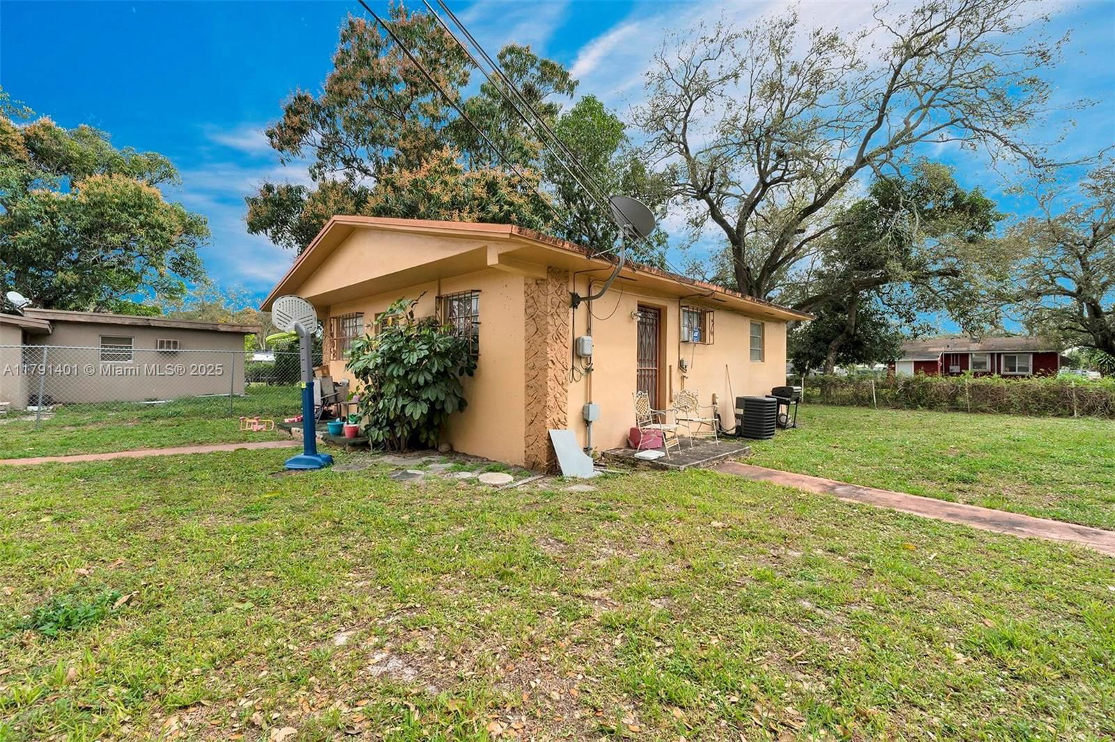 Real estate property located at 1900 88th St, Miami-dade, Airline Addition, Miami, FL