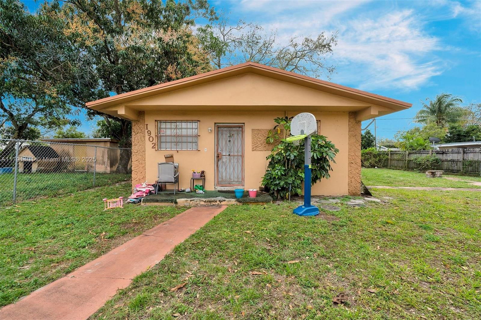 Real estate property located at 1900 88th St, Miami-dade, Airline Addition, Miami, FL
