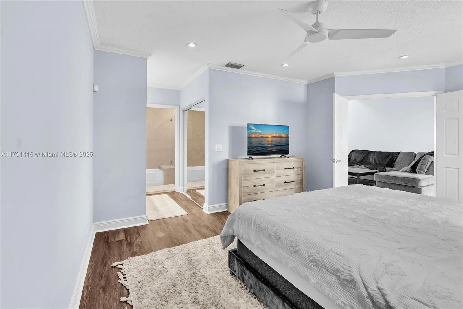 Real estate property located at 23140 Island Vw #3, Palm Beach, Isles Of Boca Condos One, Boca Raton, FL