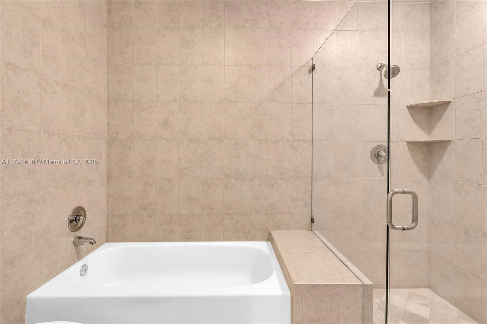 Real estate property located at 23140 Island Vw #3, Palm Beach, Isles Of Boca Condos One, Boca Raton, FL