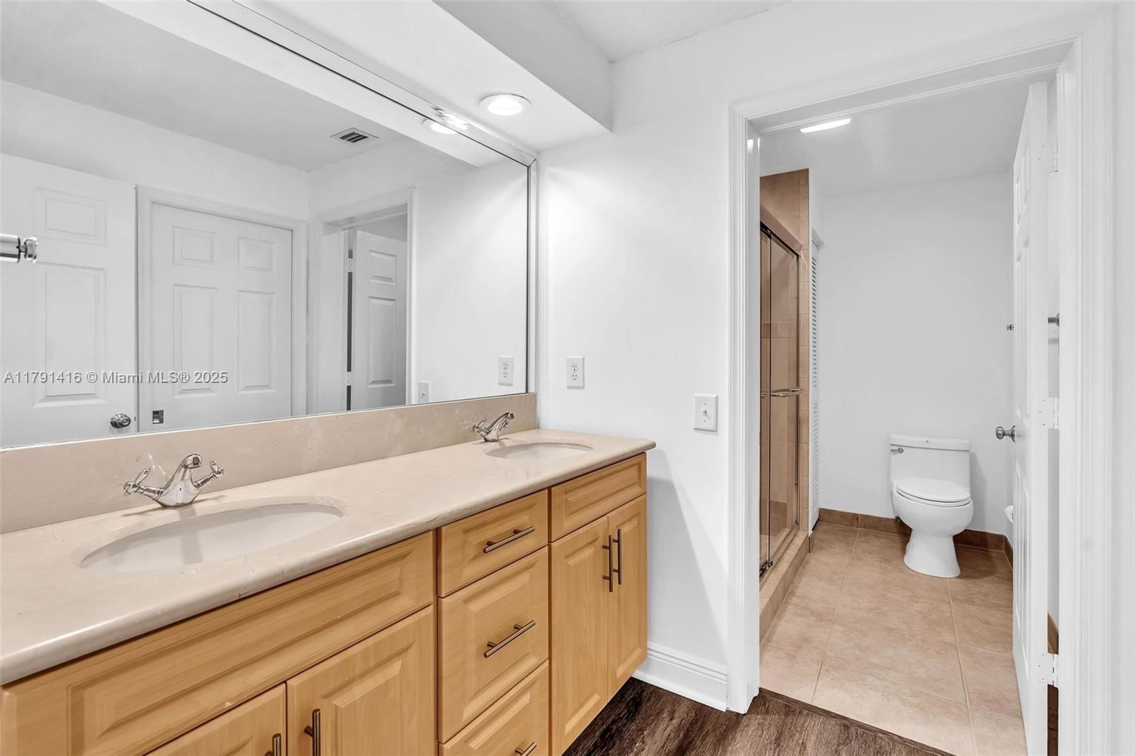 Real estate property located at 23140 Island Vw #3, Palm Beach, Isles Of Boca Condos One, Boca Raton, FL