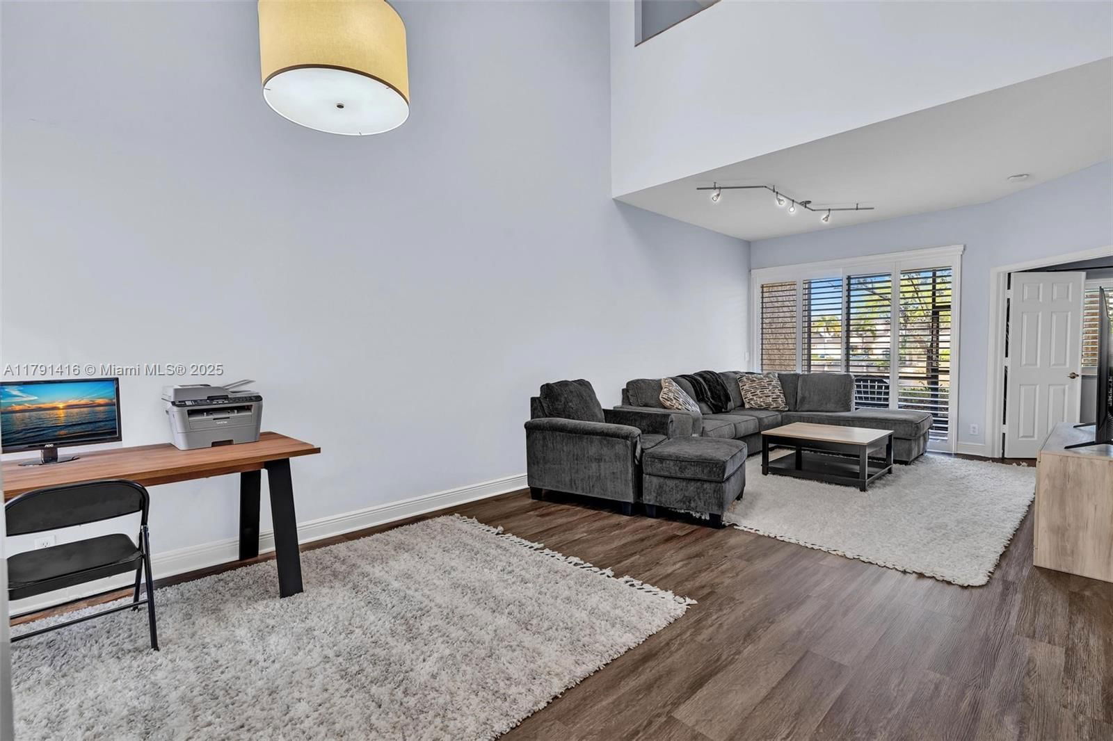 Real estate property located at 23140 Island Vw #3, Palm Beach, Isles Of Boca Condos One, Boca Raton, FL