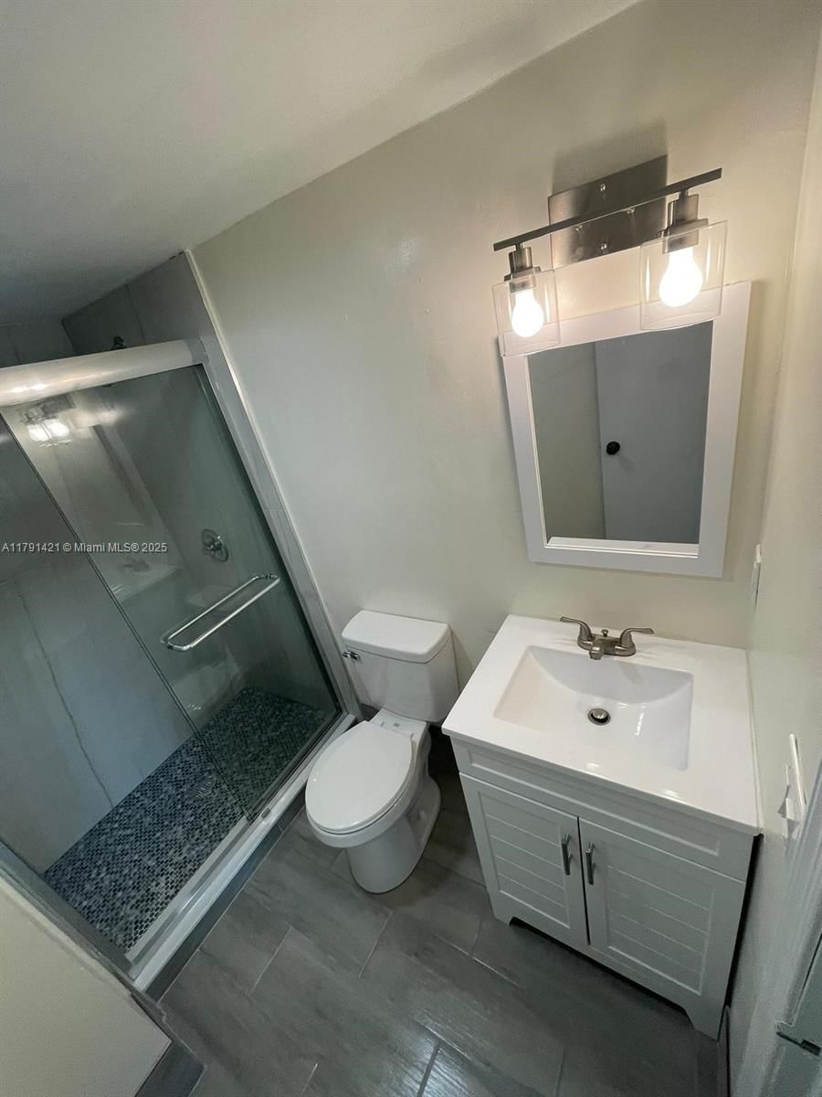 Real estate property located at 9851 Sandalfoot Blvd #208, Palm Beach, Sandalfoot Blvd Apts Cond, Boca Raton, FL