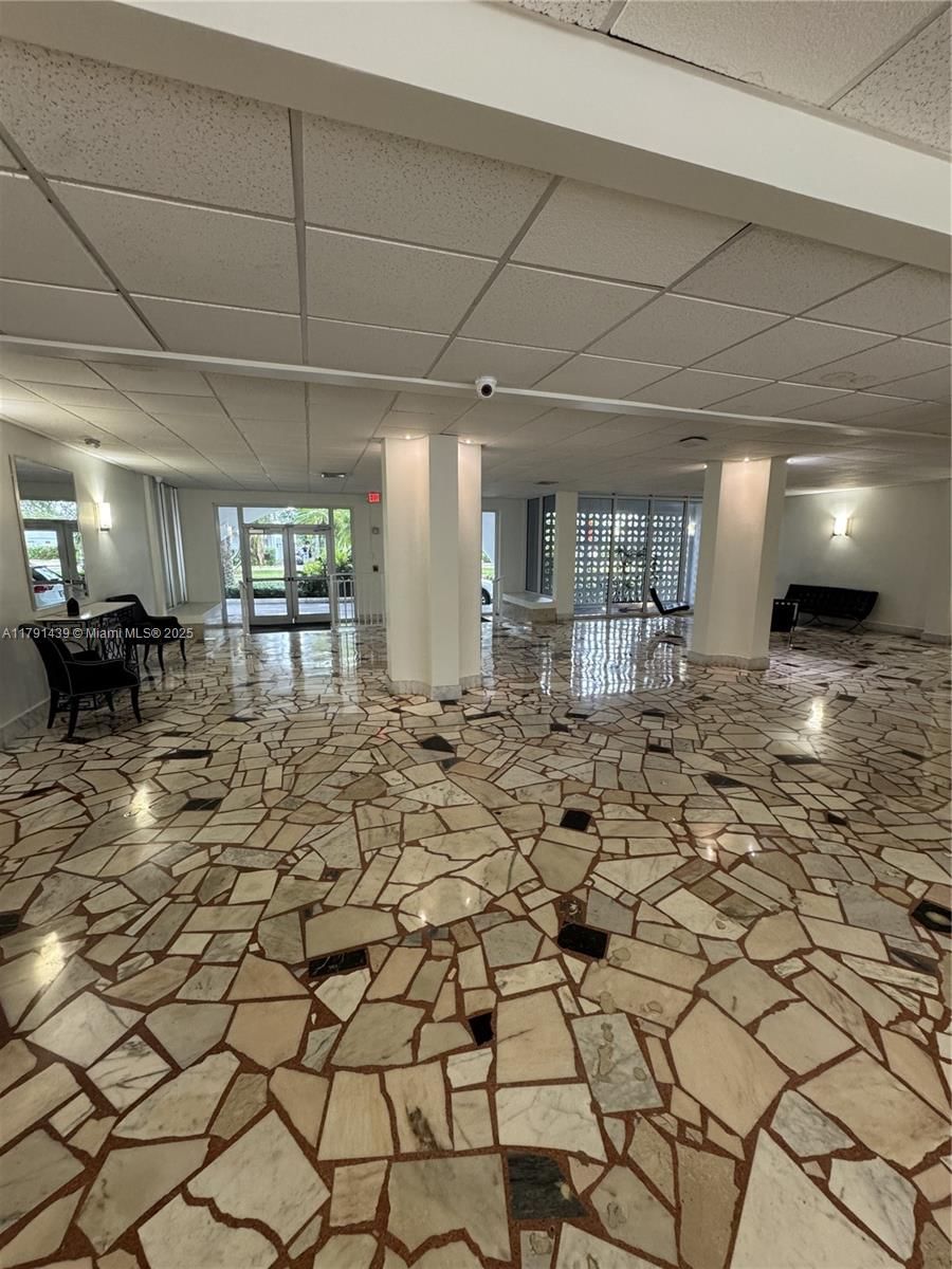 Real estate property located at 2150 SANS SOUCI BLVD B611, Miami-dade, Bayview Palms Condominium, North Miami, FL