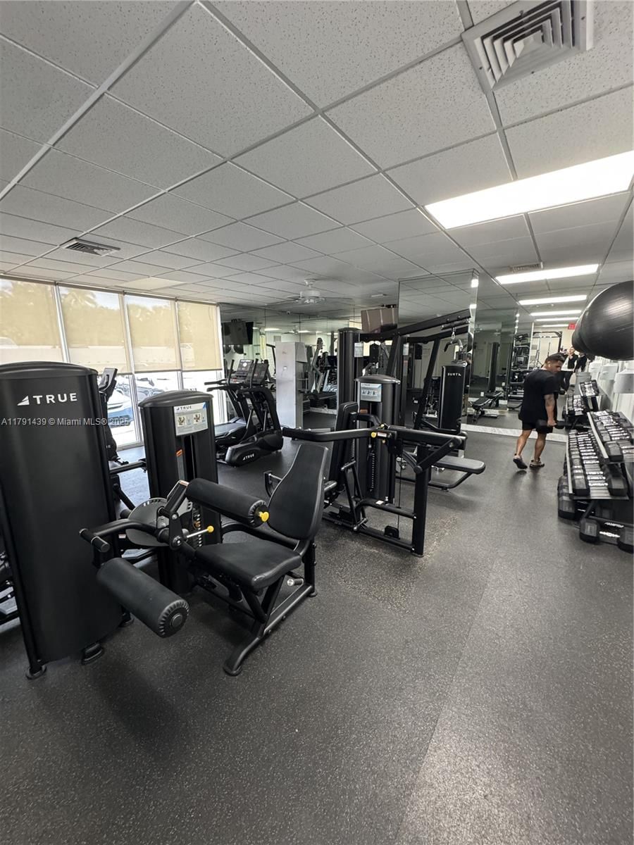 Real estate property located at 2150 SANS SOUCI BLVD B611, Miami-dade, Bayview Palms Condominium, North Miami, FL