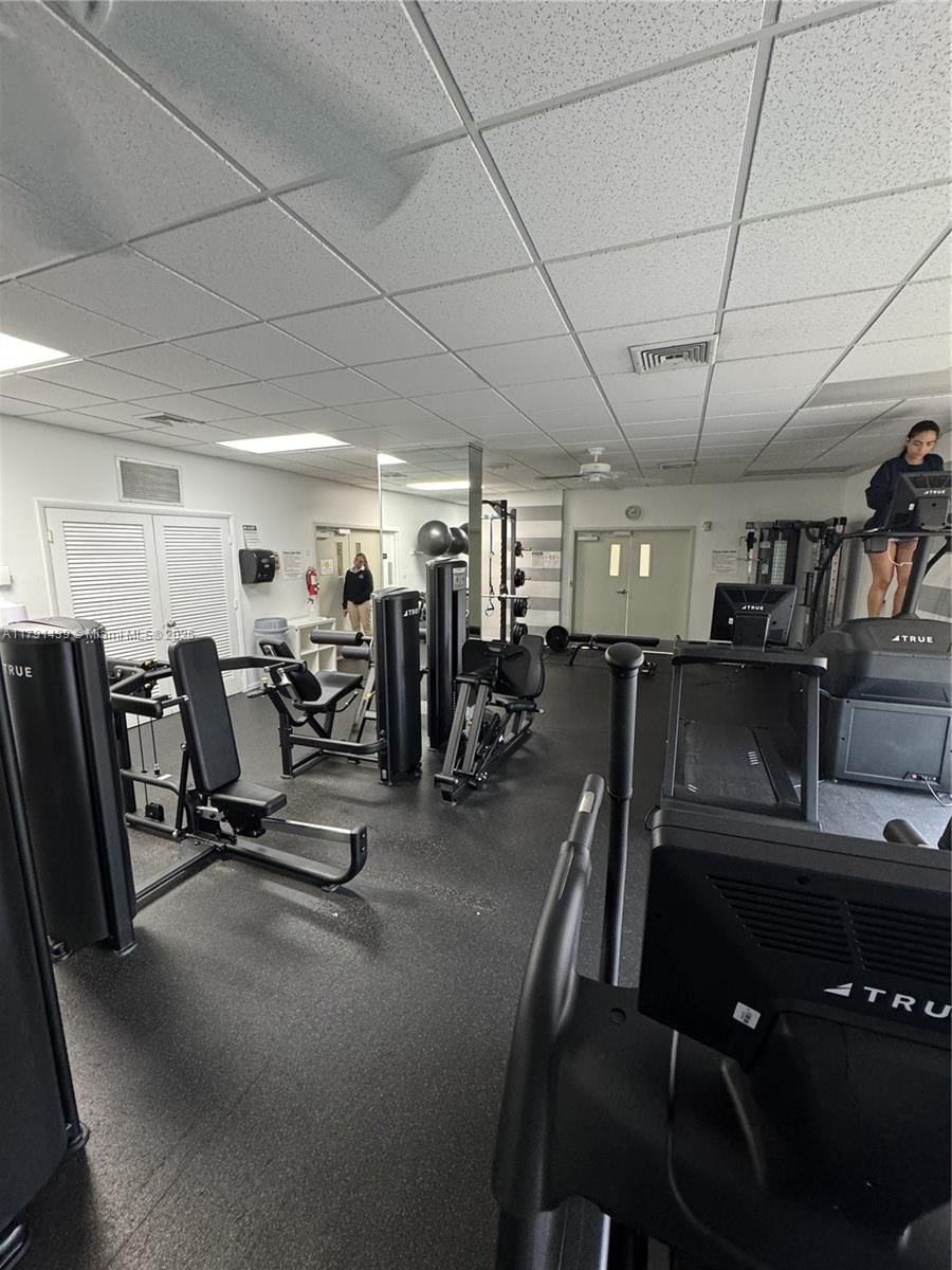 Real estate property located at 2150 SANS SOUCI BLVD B611, Miami-dade, Bayview Palms Condominium, North Miami, FL