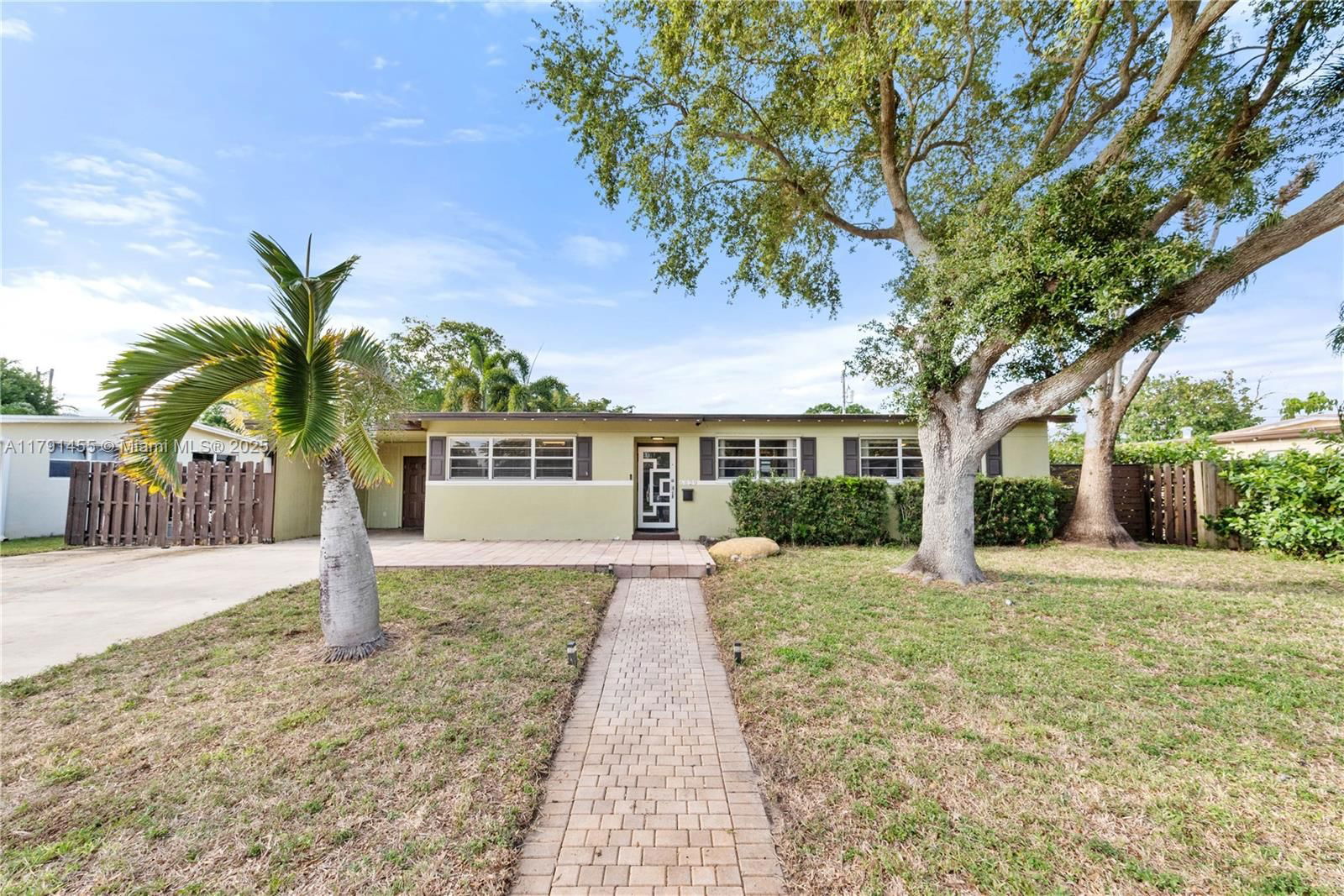 Real estate property located at 6829 13th St, Broward, Plantation Sunrise Height, Plantation, FL