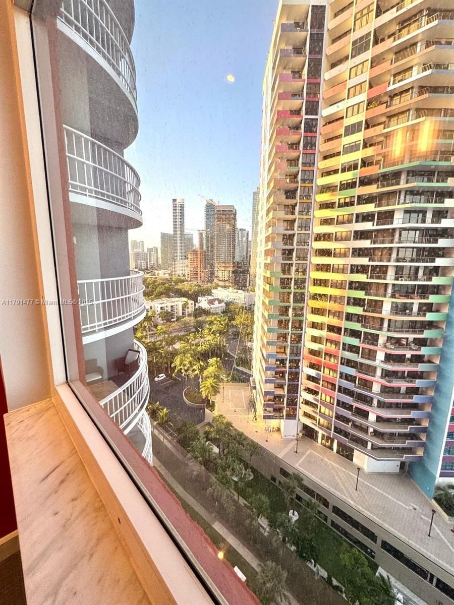 Real estate property located at 1627 Brickell Ave #2005, Miami-dade, Imperial At Brickell Cond, Miami, FL