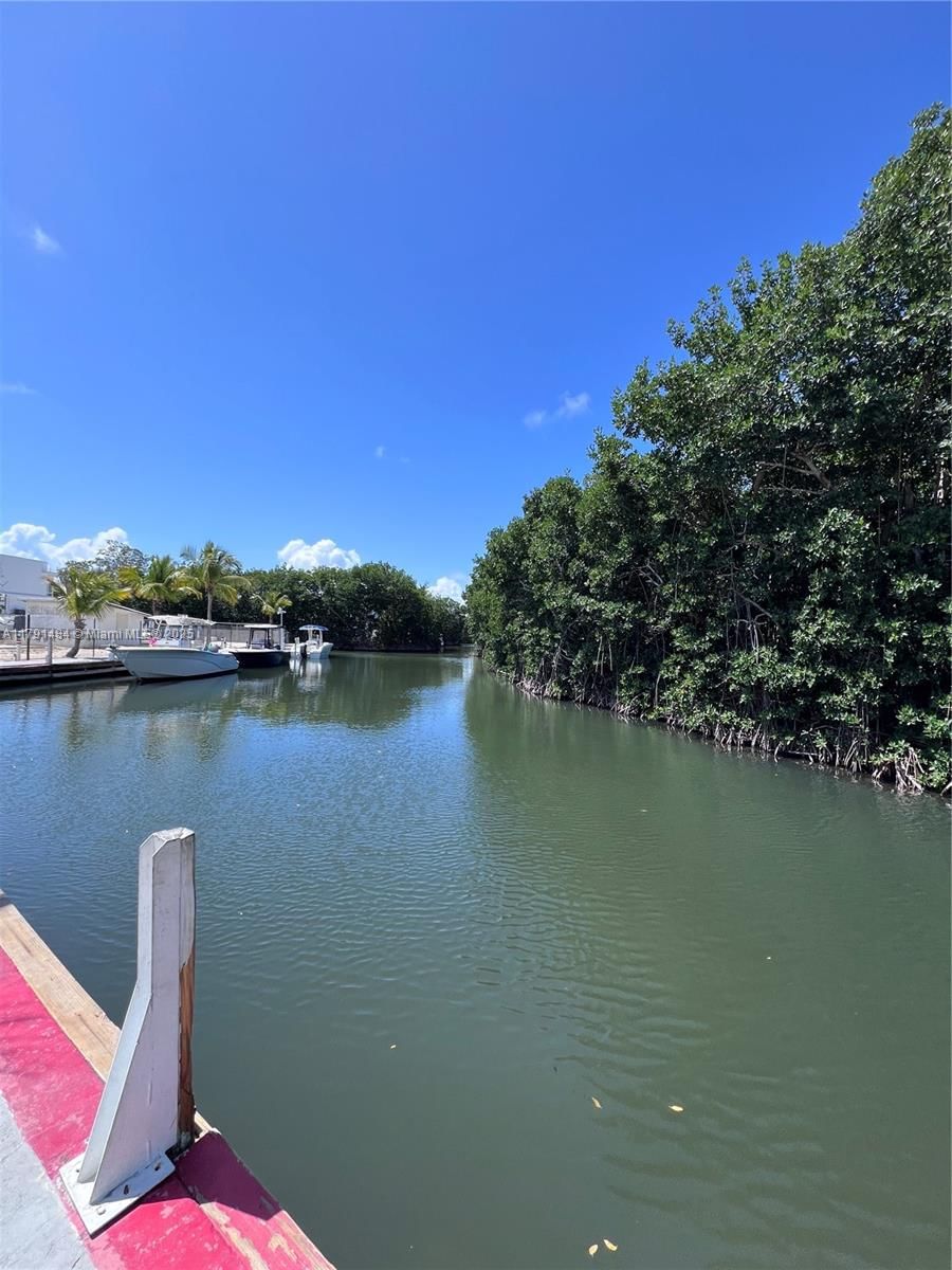 Real estate property located at 325 Calusa St #5, Monroe, Calusa Campground, Key Largo, FL