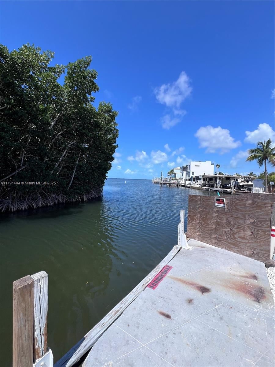 Real estate property located at 325 Calusa St #5, Monroe, Calusa Campground, Key Largo, FL