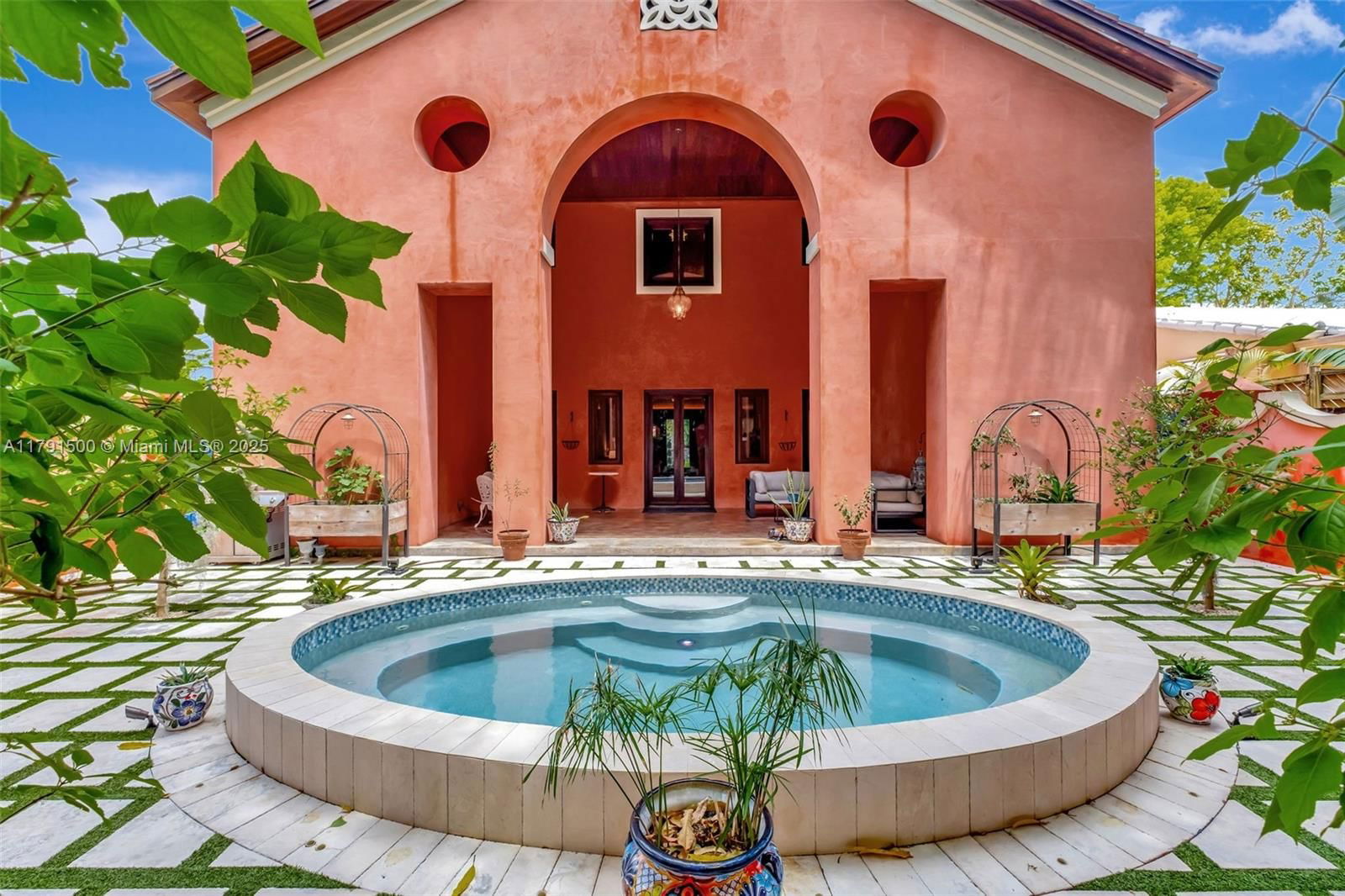 Real estate property located at 2760 Kirk St, Miami-dade, Silver Bluff Est Sec C, Coconut Grove, FL