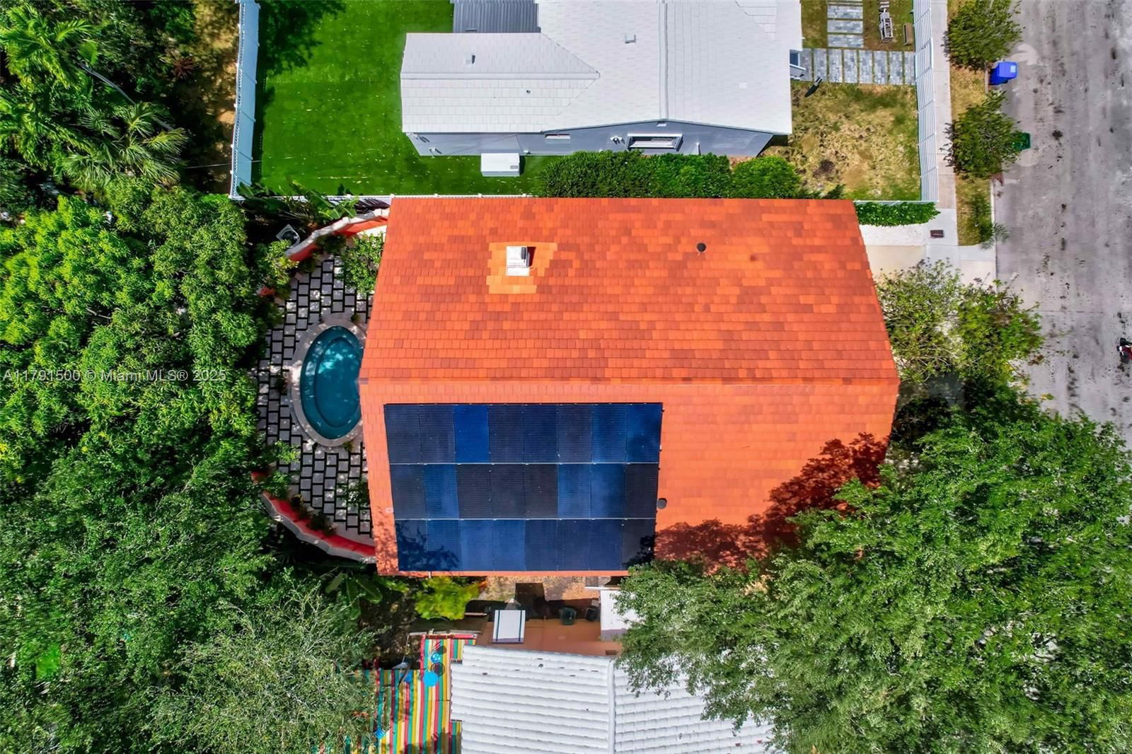 Real estate property located at 2760 Kirk St, Miami-dade, Silver Bluff Est Sec C, Coconut Grove, FL
