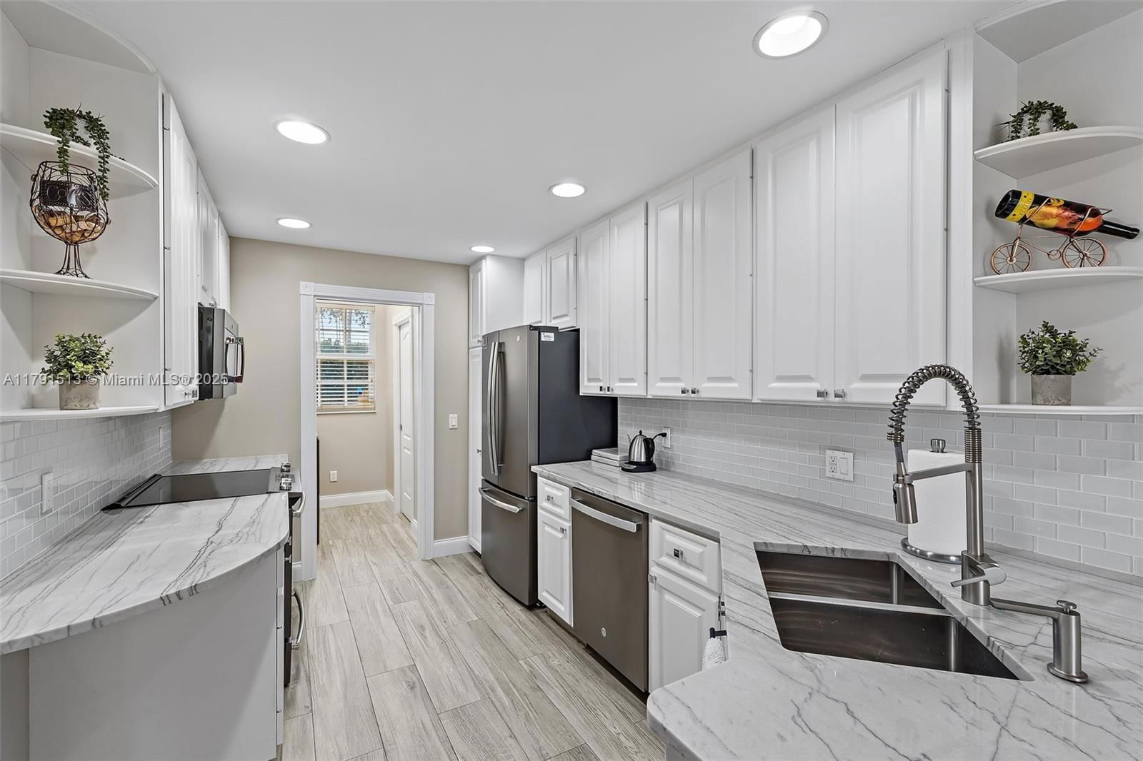 Real estate property located at 223 Fortuna Dr, Palm Beach, Catalina Lakes, Palm Beach Gardens, FL