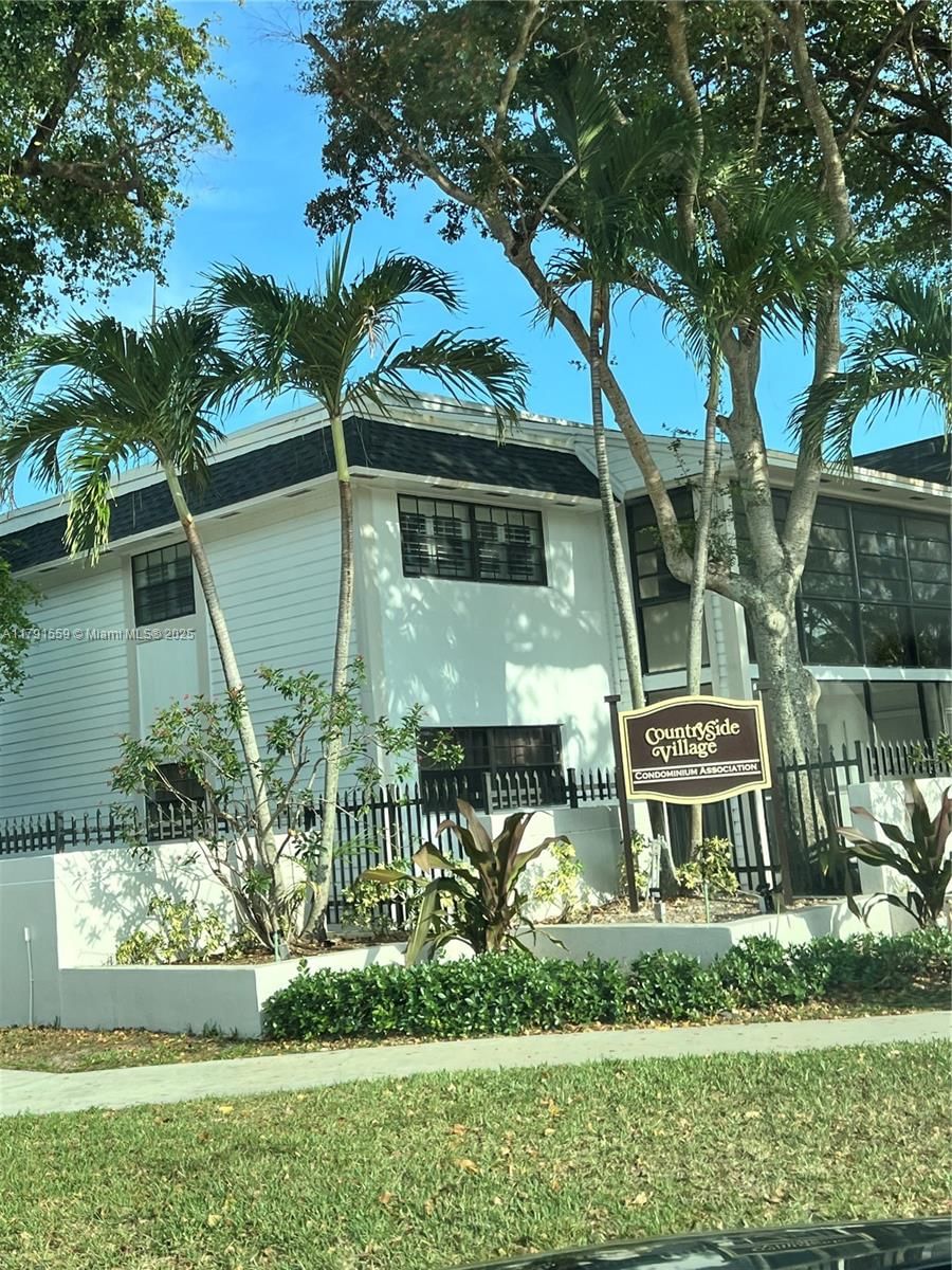 Real estate property located at 19055 62nd Ave #212, Miami-dade, Countryside Village Condo, Hialeah, FL