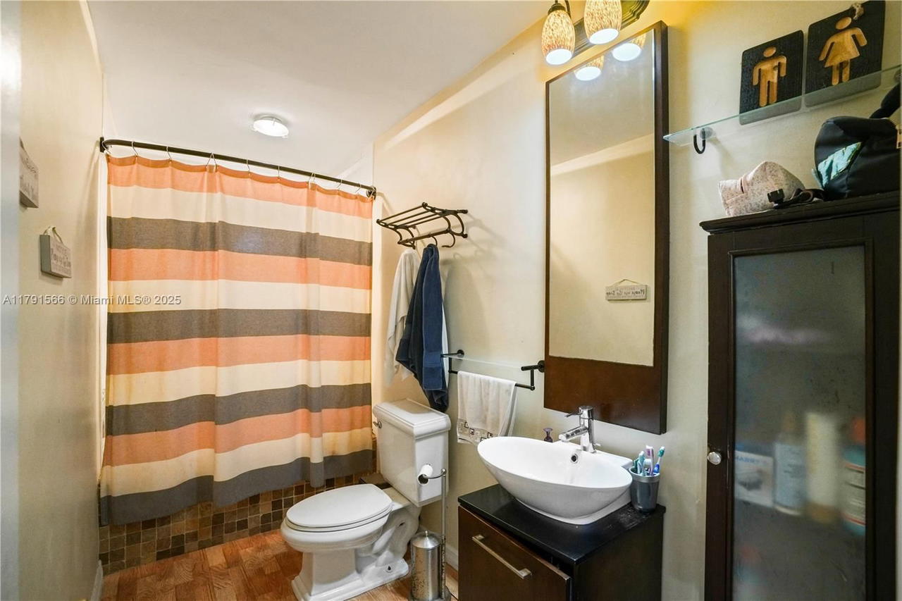 Real estate property located at 12023 105th Ln, Miami-dade, Devon-aire Estates Sec 4, Miami, FL