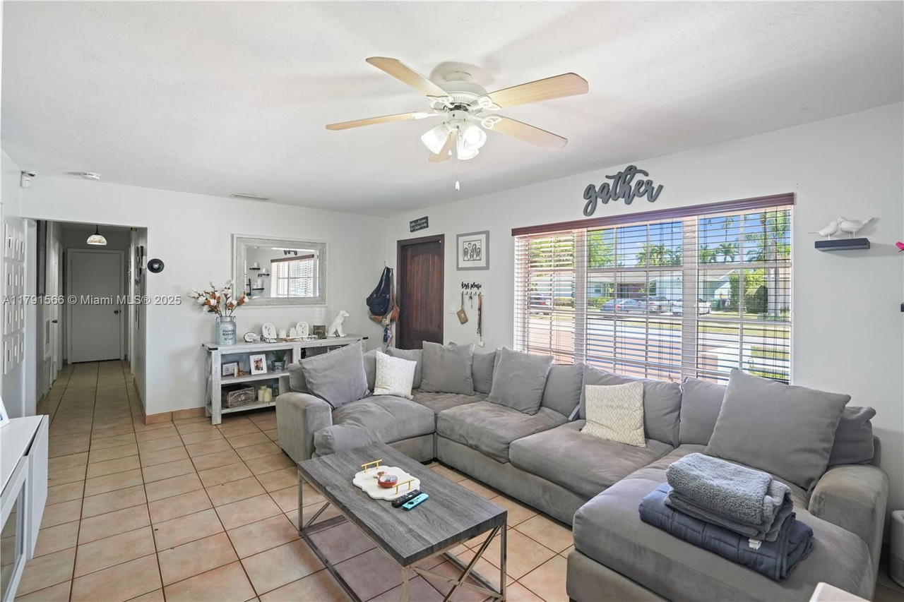 Real estate property located at 12023 105th Ln, Miami-dade, Devon-aire Estates Sec 4, Miami, FL