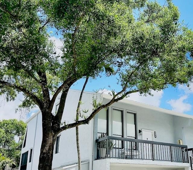 Real estate property located at 559 University Dr #39, Broward, Village Townhouses, Plantation, FL