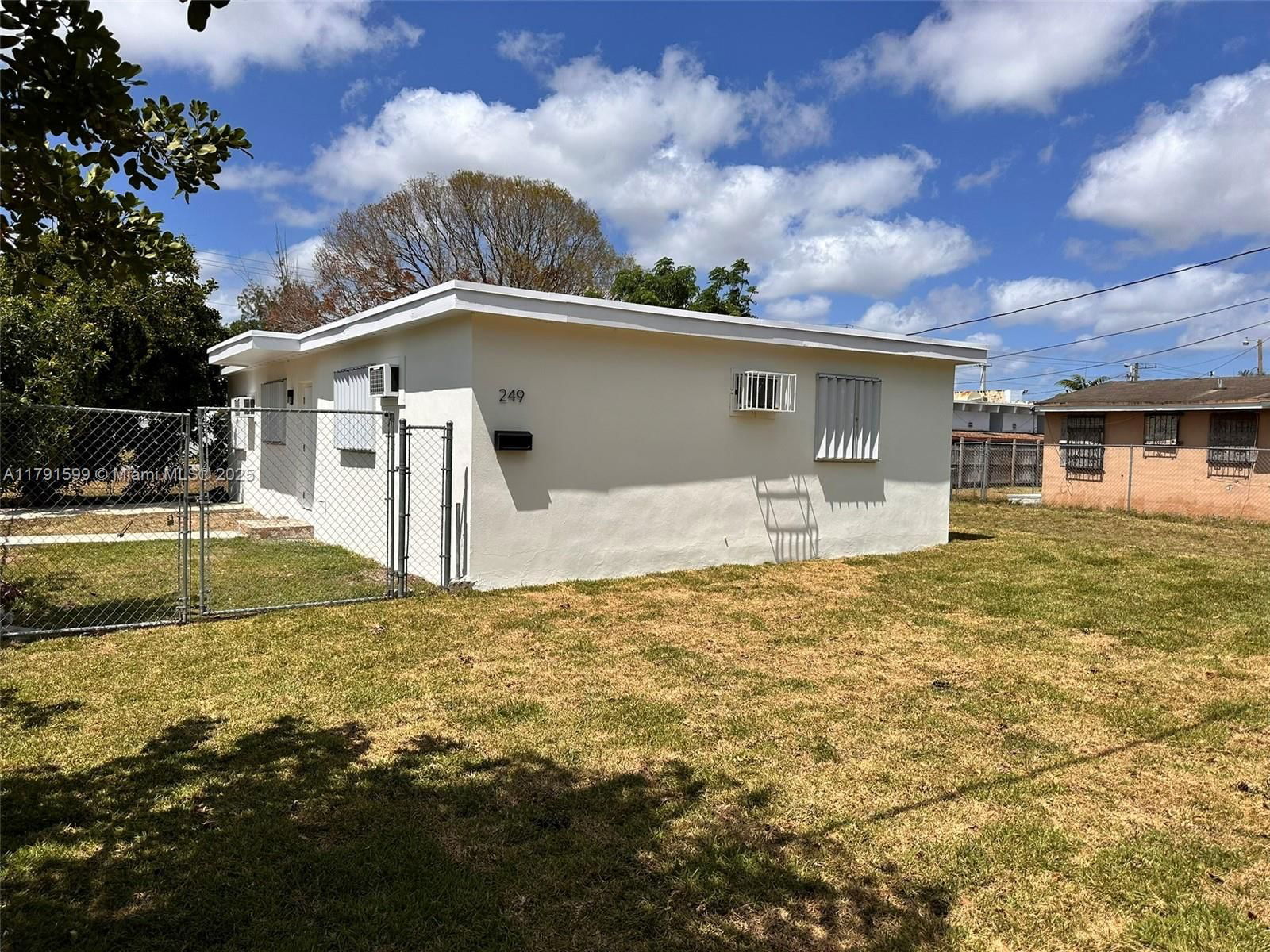 Real estate property located at 249 4th Ct, Miami-dade, W D Hornes Sub, Homestead, FL