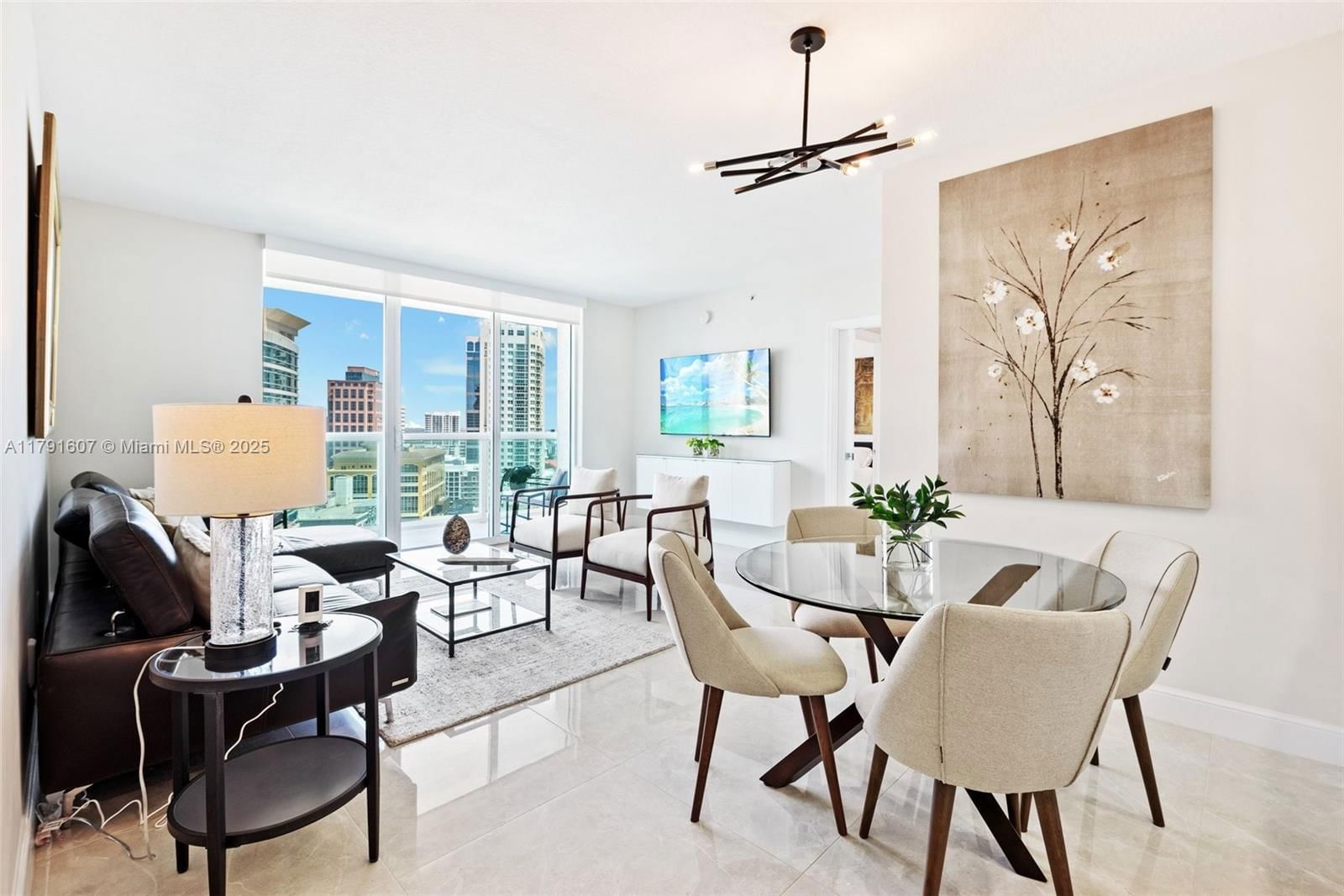 Real estate property located at 347 New River Dr E #1908, Broward, Watergarden Condo, Fort Lauderdale, FL